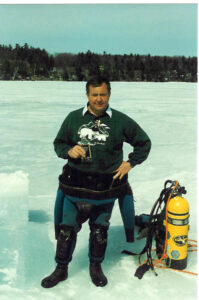 Don diving Lake of Bays