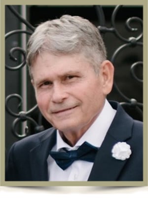 Travis Web